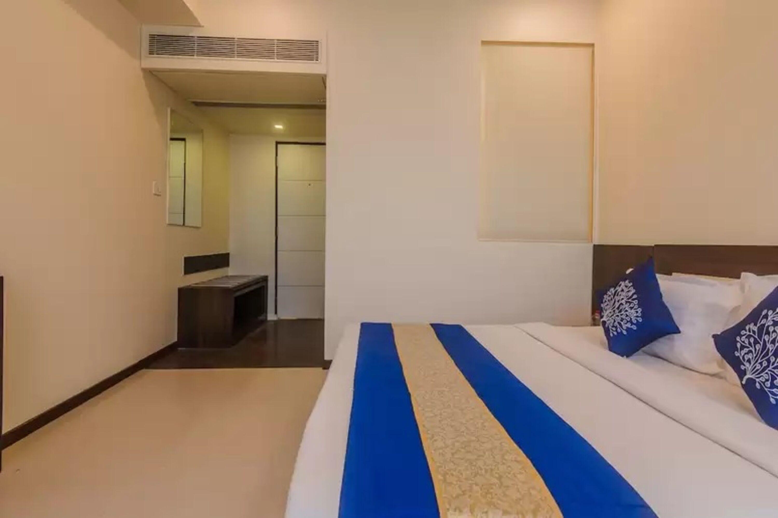 Hotel Aura - Mumbai — Photos 1